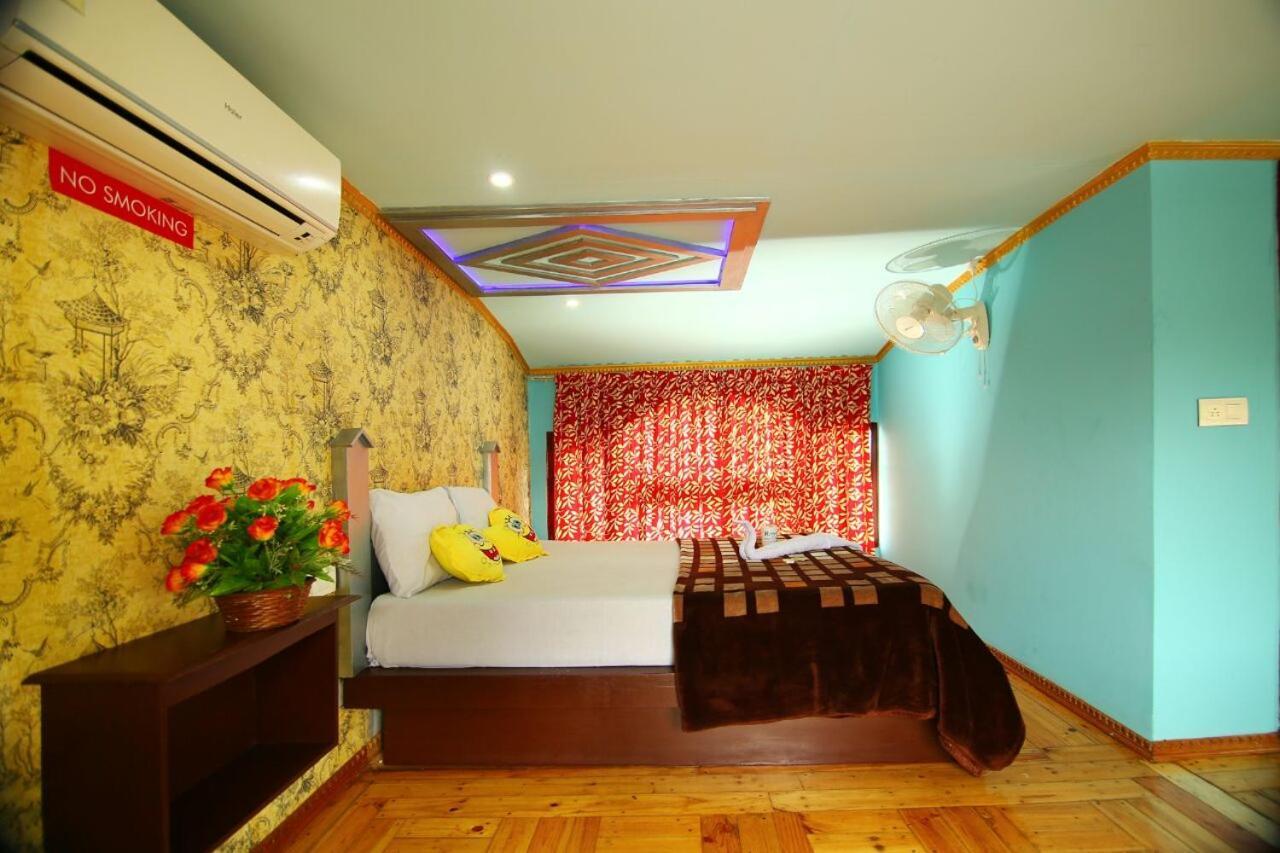 Hotel Marari Houseboat Mararikulam Exterior foto